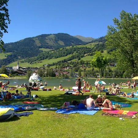 Family 6 People Kaprun